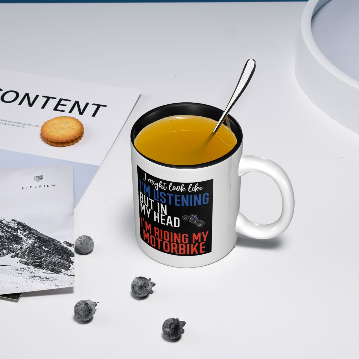 I Might Look Like I'm Listenin - Coffee Tea Like avis et prix